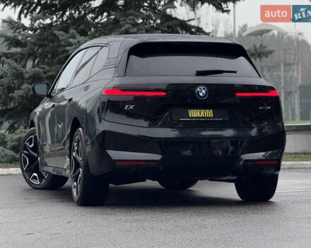 Черный БМВ iX, объемом двигателя 0 л и пробегом 18 тыс. км за 45900 $, фото 16 на Automoto.ua