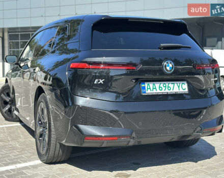 Черный БМВ iX, объемом двигателя 0 л и пробегом 14 тыс. км за 51999 $, фото 13 на Automoto.ua
