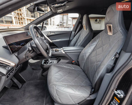 Черный БМВ iX, объемом двигателя 0 л и пробегом 67 тыс. км за 67000 $, фото 64 на Automoto.ua