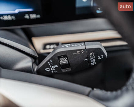 Черный БМВ iX, объемом двигателя 0 л и пробегом 67 тыс. км за 67000 $, фото 76 на Automoto.ua