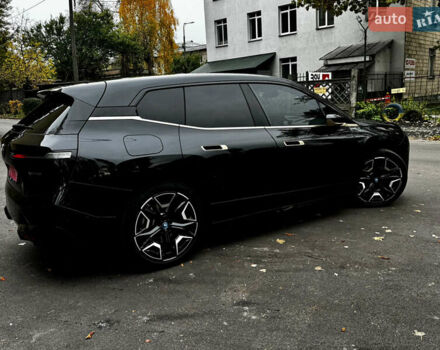 Черный БМВ iX, объемом двигателя 0 л и пробегом 71 тыс. км за 48240 $, фото 7 на Automoto.ua