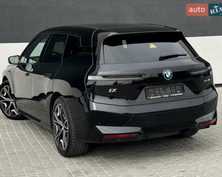 Черный БМВ iX, объемом двигателя 0 л и пробегом 27 тыс. км за 50000 $, фото 20 на Automoto.ua
