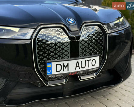 Черный БМВ iX, объемом двигателя 0 л и пробегом 57 тыс. км за 72000 $, фото 14 на Automoto.ua