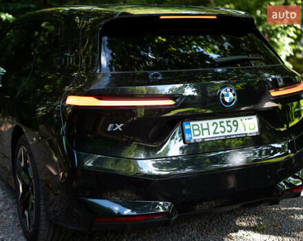 Черный БМВ iX, объемом двигателя 0 л и пробегом 48 тыс. км за 48000 $, фото 17 на Automoto.ua