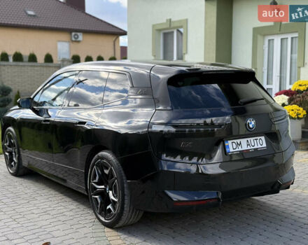 Черный БМВ iX, объемом двигателя 0 л и пробегом 57 тыс. км за 72000 $, фото 28 на Automoto.ua