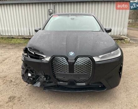 Чорний БМВ iX, об'ємом двигуна 0 л та пробігом 208 тис. км за 36499 $, фото 1 на Automoto.ua