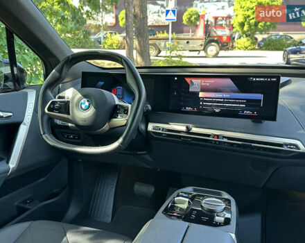 Черный БМВ iX, объемом двигателя 0 л и пробегом 14 тыс. км за 51999 $, фото 32 на Automoto.ua