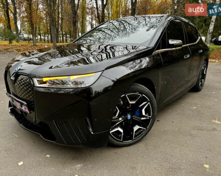 Черный БМВ iX, объемом двигателя 0 л и пробегом 71 тыс. км за 48240 $, фото 10 на Automoto.ua