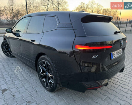 Черный БМВ iX, объемом двигателя 0 л и пробегом 56 тыс. км за 45555 $, фото 10 на Automoto.ua