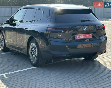 Черный БМВ iX, объемом двигателя 0 л и пробегом 113 тыс. км за 47500 $, фото 6 на Automoto.ua
