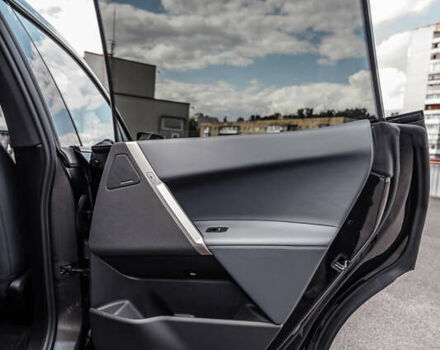 Черный БМВ iX, объемом двигателя 0 л и пробегом 67 тыс. км за 67000 $, фото 50 на Automoto.ua