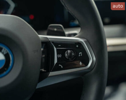 Черный БМВ iX, объемом двигателя 0 л и пробегом 40 тыс. км за 59900 $, фото 35 на Automoto.ua