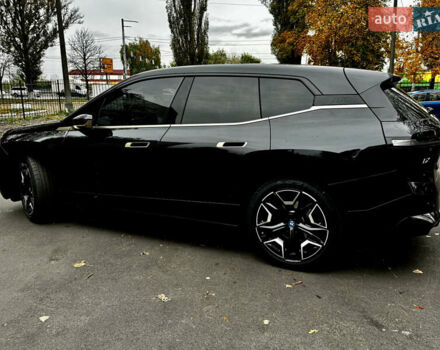 Черный БМВ iX, объемом двигателя 0 л и пробегом 71 тыс. км за 48240 $, фото 9 на Automoto.ua