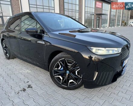 Черный БМВ iX, объемом двигателя 0 л и пробегом 56 тыс. км за 45555 $, фото 20 на Automoto.ua