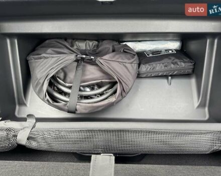 Черный БМВ iX, объемом двигателя 0 л и пробегом 45 тыс. км за 68700 $, фото 37 на Automoto.ua