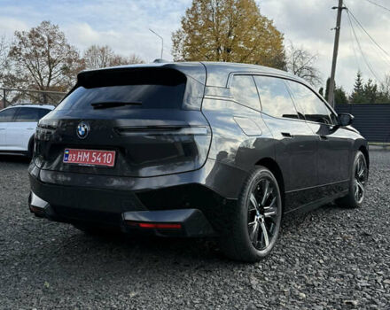 Чорний БМВ iX, об'ємом двигуна 0 л та пробігом 66 тис. км за 59900 $, фото 8 на Automoto.ua