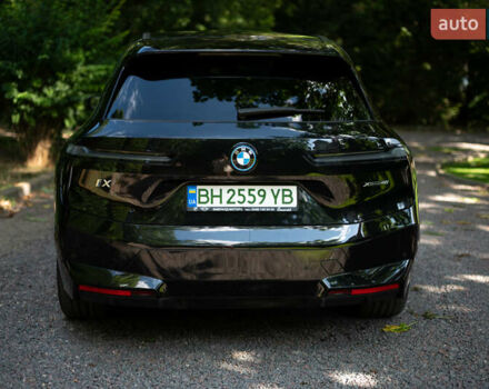 Черный БМВ iX, объемом двигателя 0 л и пробегом 48 тыс. км за 48000 $, фото 8 на Automoto.ua