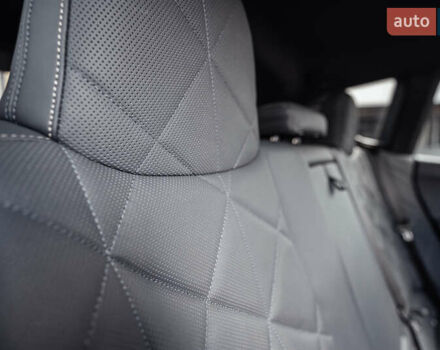 Черный БМВ iX, объемом двигателя 0 л и пробегом 67 тыс. км за 67000 $, фото 39 на Automoto.ua