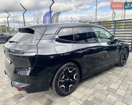 Черный БМВ iX, объемом двигателя 0 л и пробегом 45 тыс. км за 68700 $, фото 2 на Automoto.ua