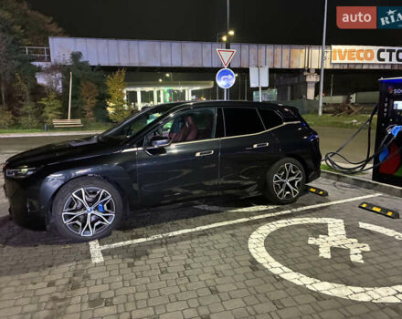 Черный БМВ iX, объемом двигателя 0 л и пробегом 165 тыс. км за 39000 $, фото 2 на Automoto.ua