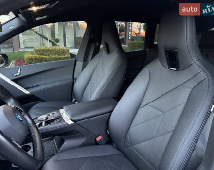 Черный БМВ iX, объемом двигателя 0 л и пробегом 125 тыс. км за 42800 $, фото 52 на Automoto.ua