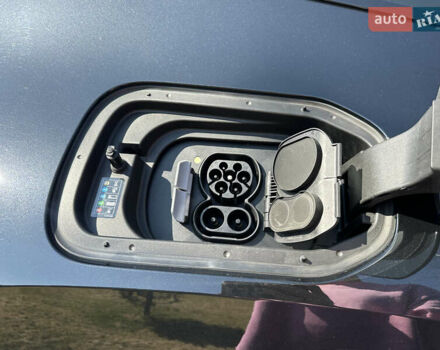 Черный БМВ iX, объемом двигателя 0 л и пробегом 83 тыс. км за 57700 $, фото 21 на Automoto.ua