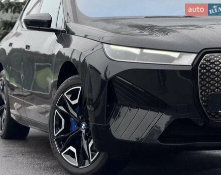Черный БМВ iX, объемом двигателя 0 л и пробегом 18 тыс. км за 45900 $, фото 7 на Automoto.ua