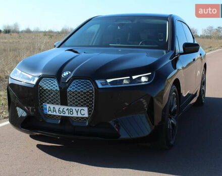 Черный БМВ iX, объемом двигателя 0 л и пробегом 83 тыс. км за 57700 $, фото 1 на Automoto.ua