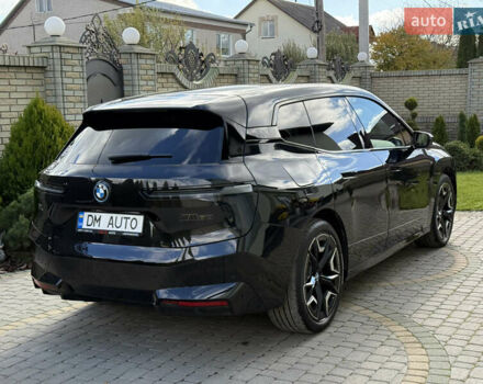 Черный БМВ iX, объемом двигателя 0 л и пробегом 57 тыс. км за 72000 $, фото 25 на Automoto.ua
