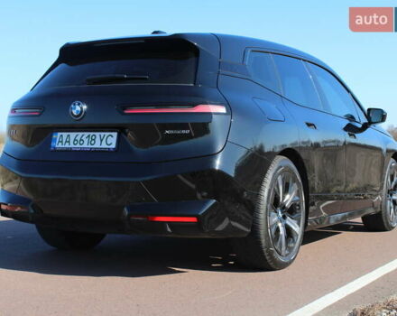 Черный БМВ iX, объемом двигателя 0 л и пробегом 85 тыс. км за 57700 $, фото 9 на Automoto.ua