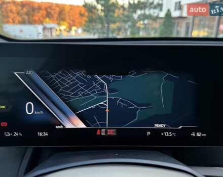 Черный БМВ iX, объемом двигателя 0 л и пробегом 125 тыс. км за 42800 $, фото 50 на Automoto.ua