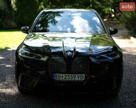 Черный БМВ iX, объемом двигателя 0 л и пробегом 48 тыс. км за 48000 $, фото 13 на Automoto.ua