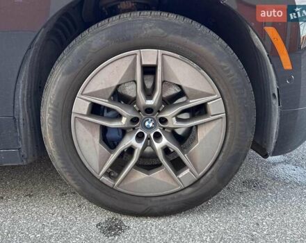 Черный БМВ iX, объемом двигателя 0 л и пробегом 93 тыс. км за 49999 $, фото 6 на Automoto.ua