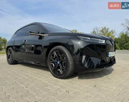 Черный БМВ iX, объемом двигателя 0 л и пробегом 6 тыс. км за 92000 $, фото 11 на Automoto.ua