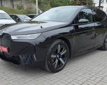 Черный БМВ iX, объемом двигателя 0 л и пробегом 98 тыс. км за 58800 $, фото 2 на Automoto.ua