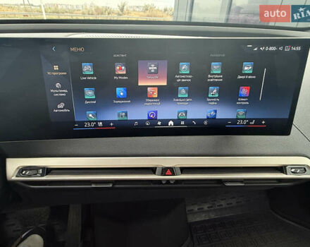 Черный БМВ iX, объемом двигателя 0 л и пробегом 40 тыс. км за 68500 $, фото 14 на Automoto.ua