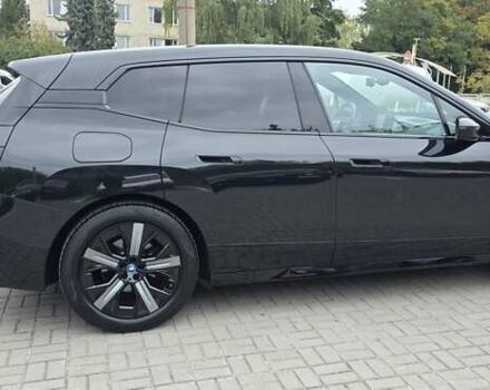 Черный БМВ iX, объемом двигателя 0 л и пробегом 98 тыс. км за 58800 $, фото 21 на Automoto.ua