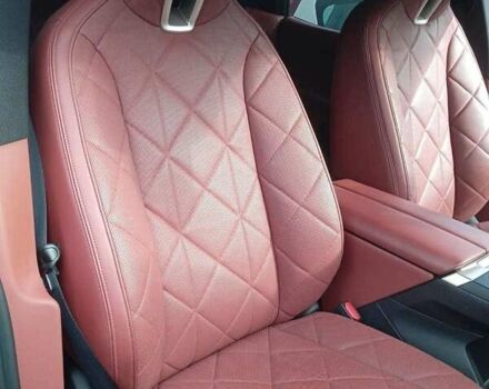 Черный БМВ iX, объемом двигателя 0 л и пробегом 25 тыс. км за 31500 $, фото 4 на Automoto.ua