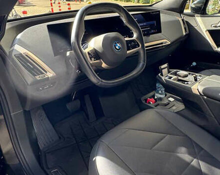 Черный БМВ iX, объемом двигателя 0 л и пробегом 12 тыс. км за 59999 $, фото 1 на Automoto.ua