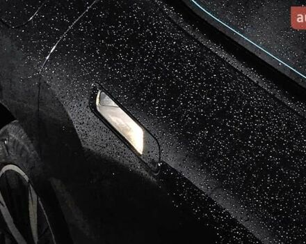 Черный БМВ iX, объемом двигателя 0 л и пробегом 29 тыс. км за 59998 $, фото 11 на Automoto.ua