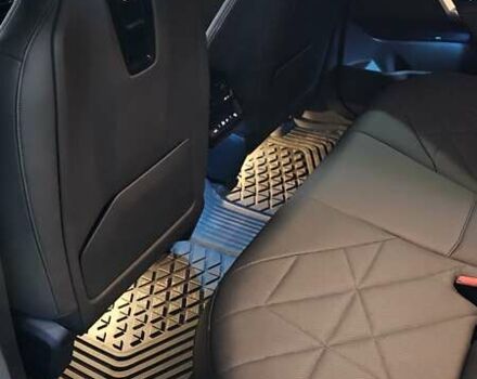 Черный БМВ iX, объемом двигателя 0 л и пробегом 29 тыс. км за 59998 $, фото 15 на Automoto.ua