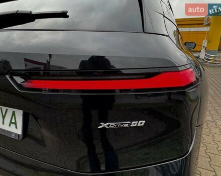 Черный БМВ iX, объемом двигателя 0 л и пробегом 27 тыс. км за 58500 $, фото 17 на Automoto.ua
