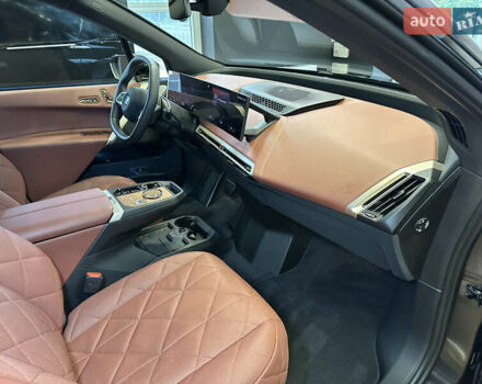 Чорний БМВ iX, об'ємом двигуна 0 л та пробігом 1 тис. км за 94900 $, фото 60 на Automoto.ua