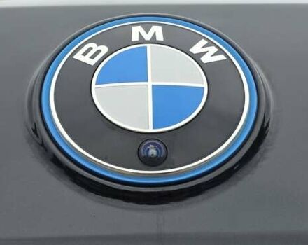 Черный БМВ iX, объемом двигателя 0 л и пробегом 98 тыс. км за 58800 $, фото 98 на Automoto.ua