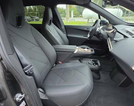 Черный БМВ iX, объемом двигателя 0 л и пробегом 98 тыс. км за 58800 $, фото 107 на Automoto.ua