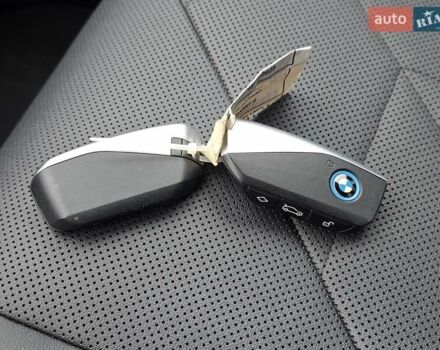 Черный БМВ iX, объемом двигателя 0 л и пробегом 98 тыс. км за 58800 $, фото 116 на Automoto.ua