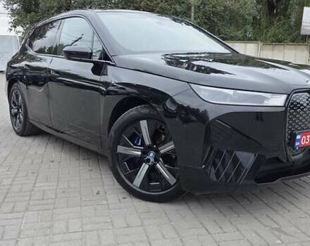 Черный БМВ iX, объемом двигателя 0 л и пробегом 98 тыс. км за 58800 $, фото 50 на Automoto.ua