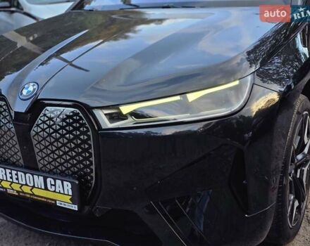 Чорний БМВ iX, об'ємом двигуна 0 л та пробігом 14 тис. км за 57500 $, фото 11 на Automoto.ua