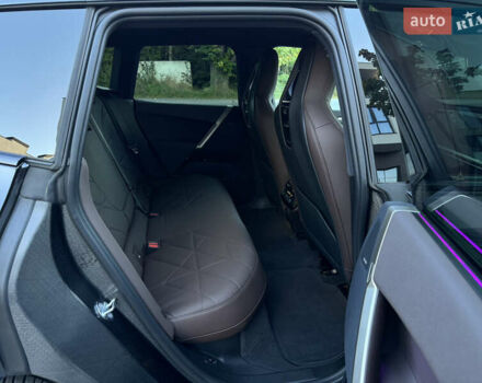 Черный БМВ iX, объемом двигателя 0 л и пробегом 72 тыс. км за 48500 $, фото 33 на Automoto.ua