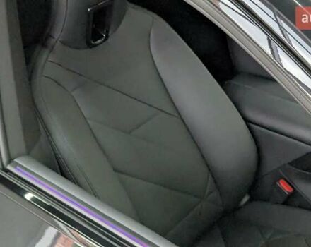 Чорний БМВ iX, об'ємом двигуна 0 л та пробігом 23 тис. км за 62399 $, фото 8 на Automoto.ua